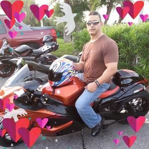 Meet your Posher, Carlos